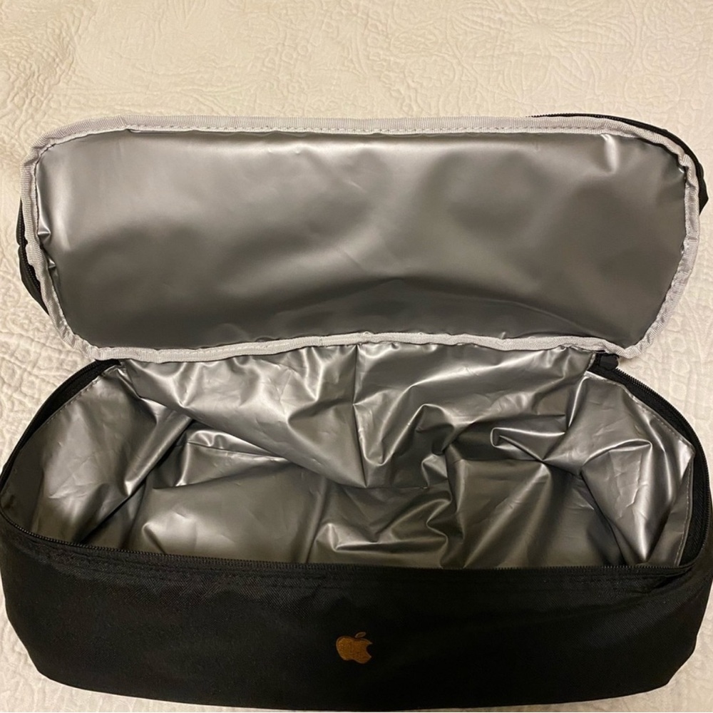 Limited Edition Apple Insulated Bag - Picture 2 of 4